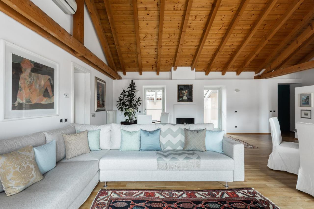 A Casa Nuccia Mansarda By Holiday Solutions Комо Екстер'єр фото