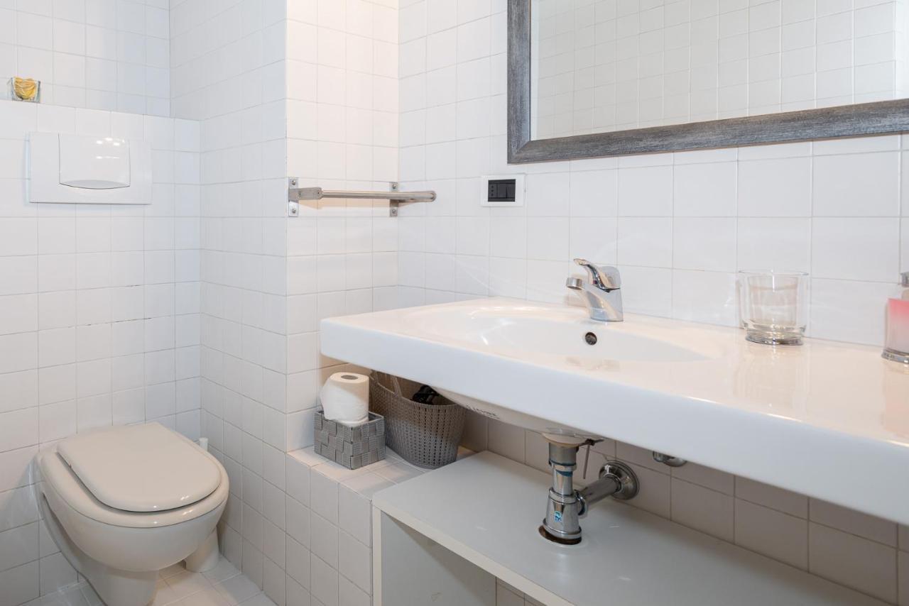 A Casa Nuccia Mansarda By Holiday Solutions Комо Екстер'єр фото